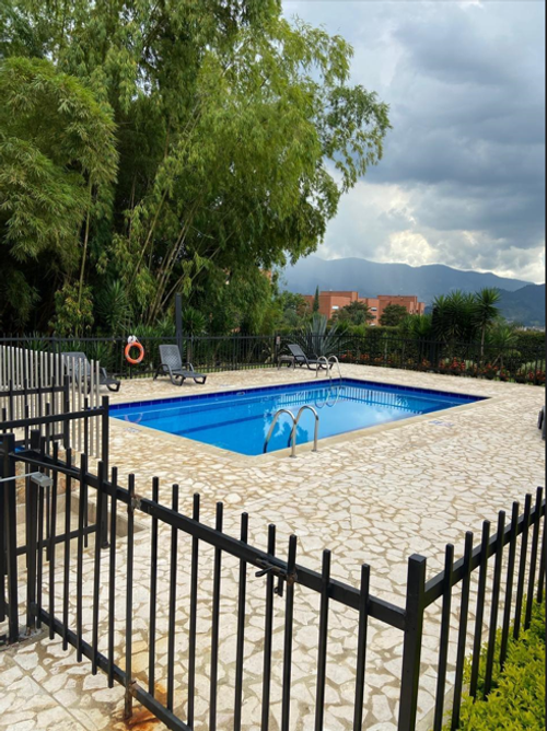 Casa de 3 alcobas en venta en Loma Benedictinos, Envigado, 230 m² · foto 15 de 15