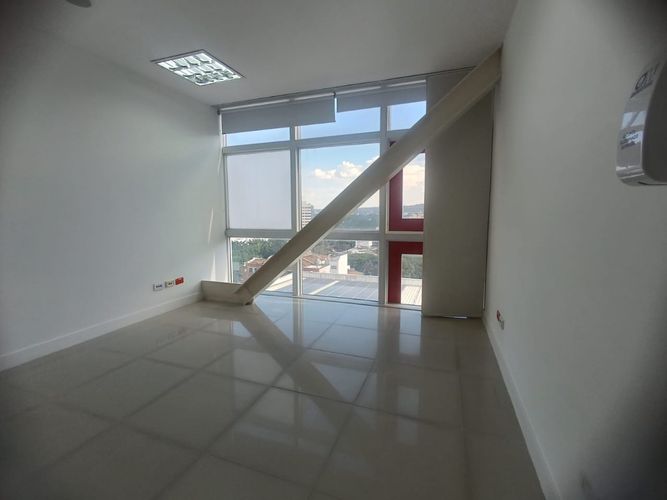 Consultorio en arriendo en Tequendama, Cali, 95 m² · foto 16 de 24