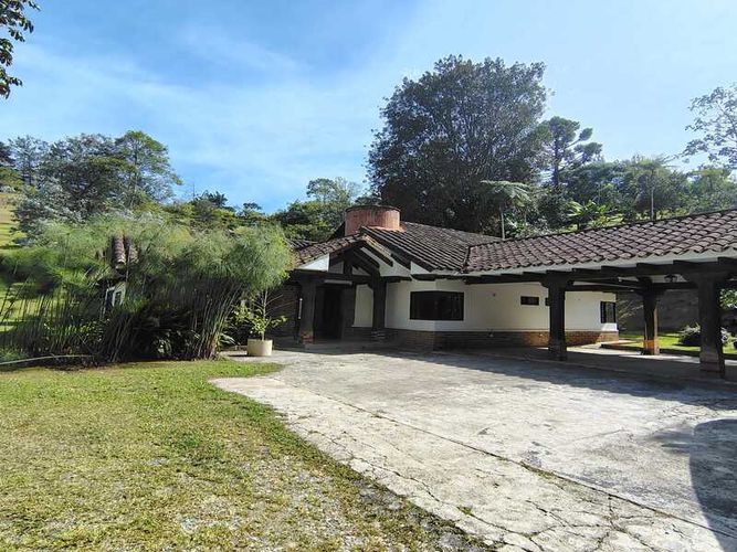 Finca en arriendo en Los Salados, El Retiro, 470 m² · foto 2 de 24