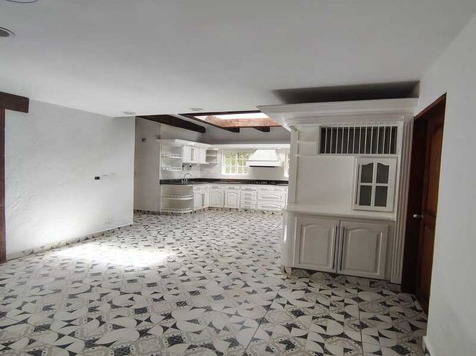 Finca en arriendo en Los Salados, El Retiro, 470 m² · foto 7 de 24