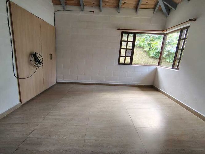 Finca en arriendo en Los Salados, El Retiro, 470 m² · foto 12 de 24