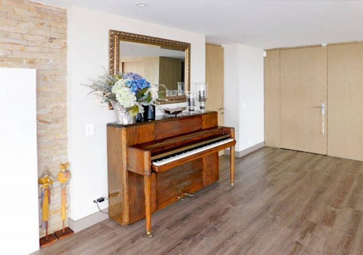 Apartamento de 4 alcobas en venta en El Refugio, Bogotá, 291 m² · foto 5 de 24