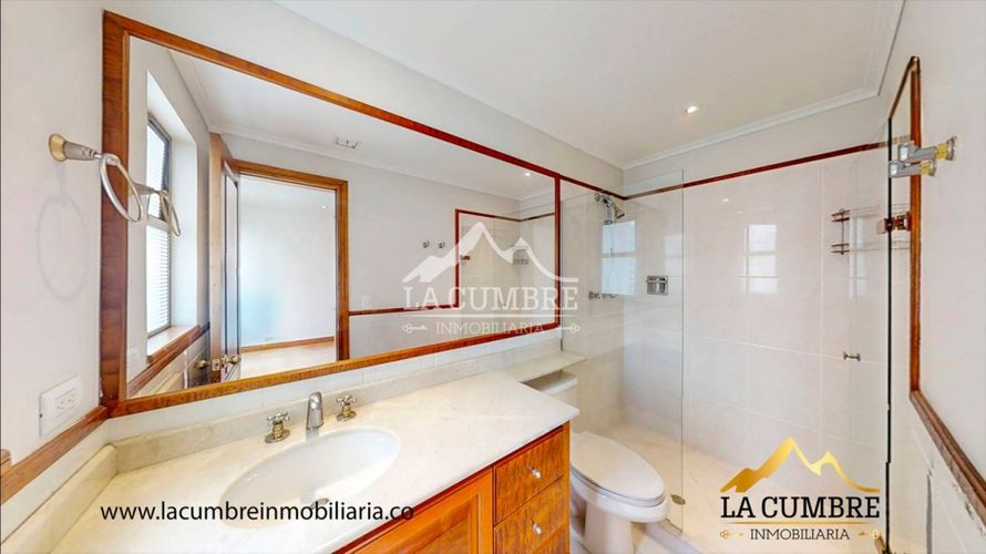 Apartamento de 3 alcobas en venta en Loma De Los Gonzalez, Medellín, 386 m² · foto 14 de 19