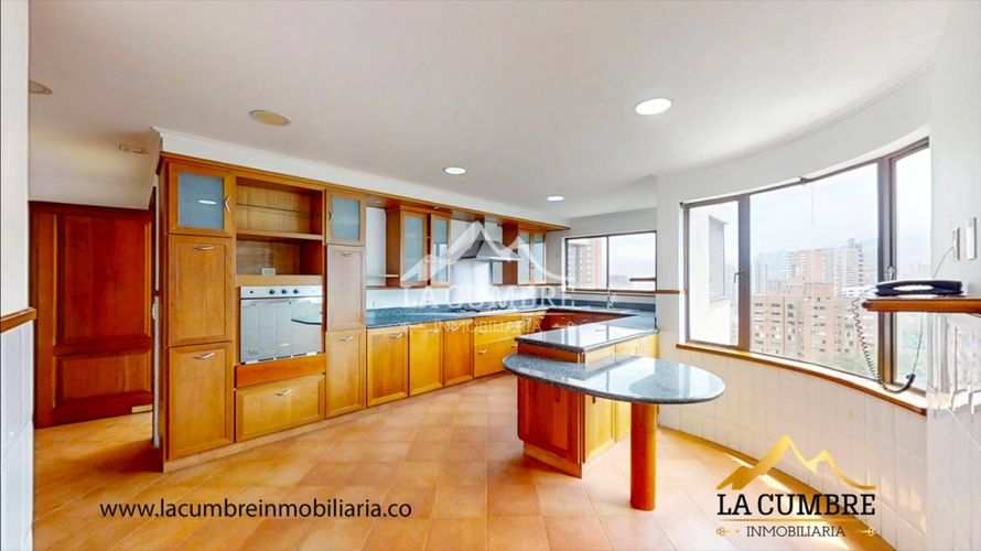 Apartamento de 3 alcobas en venta en Loma De Los Gonzalez, Medellín, 386 m² · foto 19 de 19