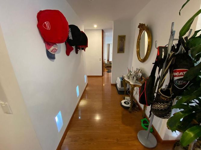 Apartamento en venta en Santa Barbara Central, Bogotá · foto 5 de 20