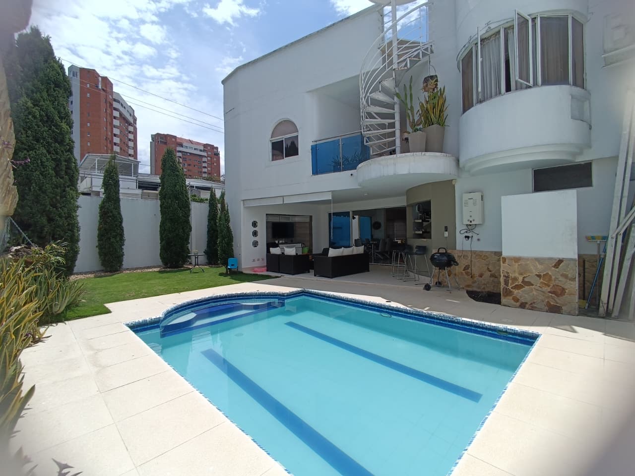 Casa en Arriendo en Ciudad jardin, Cali