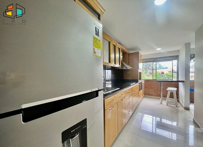 Apartamento de 2 alcobas en arriendo en Los Balsos, Medellín, 87 m² · foto 13 de 23