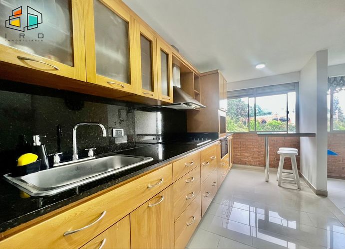 Apartamento de 2 alcobas en arriendo en Los Balsos, Medellín, 87 m² · foto 14 de 23