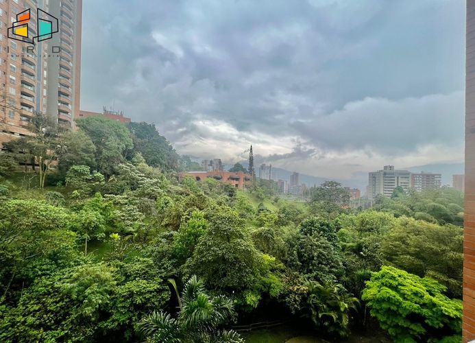 Apartamento de 2 alcobas en arriendo en Los Balsos, Medellín, 87 m² · foto 5 de 23