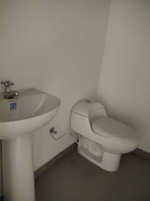 Local en arriendo en Pinares, Pereira, 52 m² · foto 4 de 4
