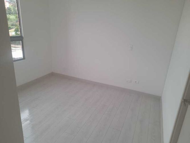 Apartamento de 3 alcobas en venta en Maria Auxiliadora, Sabaneta, 78 m² · foto 5 de 16