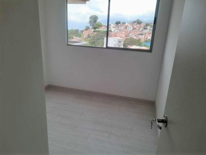 Apartamento de 3 alcobas en venta en Maria Auxiliadora, Sabaneta, 78 m² · foto 7 de 16