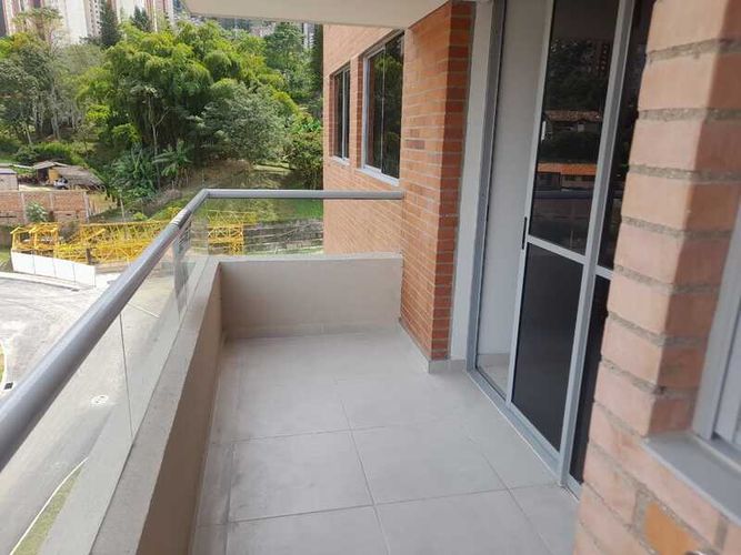 Apartamento de 3 alcobas en venta en Maria Auxiliadora, Sabaneta, 78 m² · foto 14 de 16