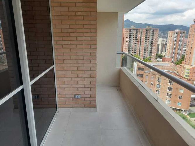 Apartamento de 3 alcobas en venta en Maria Auxiliadora, Sabaneta, 78 m² · foto 15 de 16