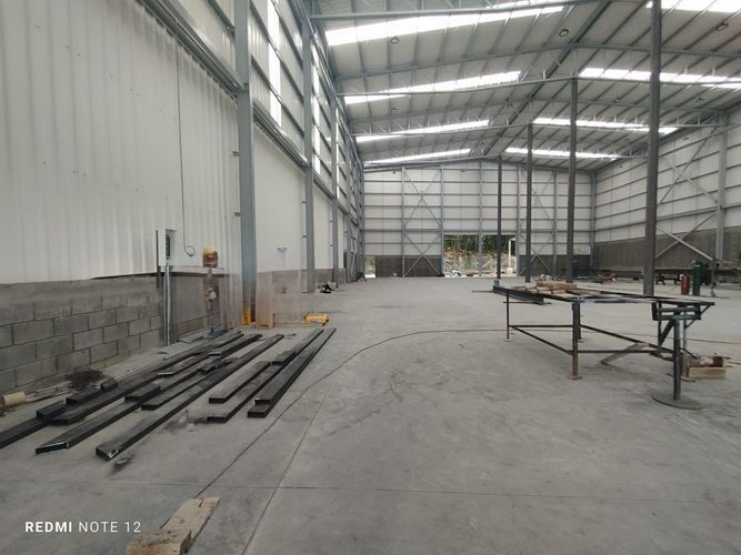 Bodega en arriendo en Colinas Del Bosque, Dosquebradas, 1650 m² · foto 3 de 8