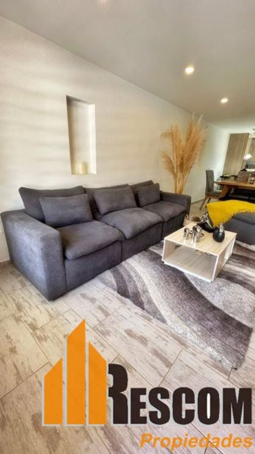 Casa de 4 alcobas en venta en El Porvenir, Rionegro, 190 m² · foto 2 de 12
