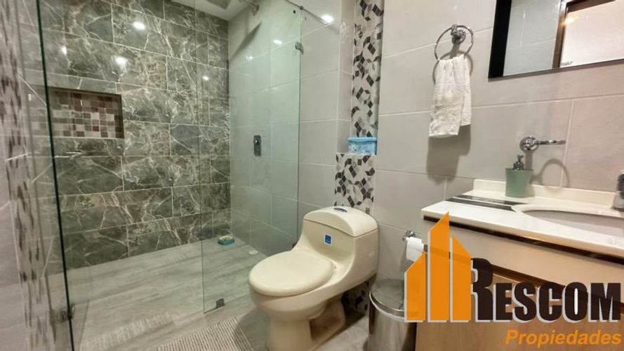Casa de 4 alcobas en venta en El Porvenir, Rionegro, 190 m² · foto 11 de 12
