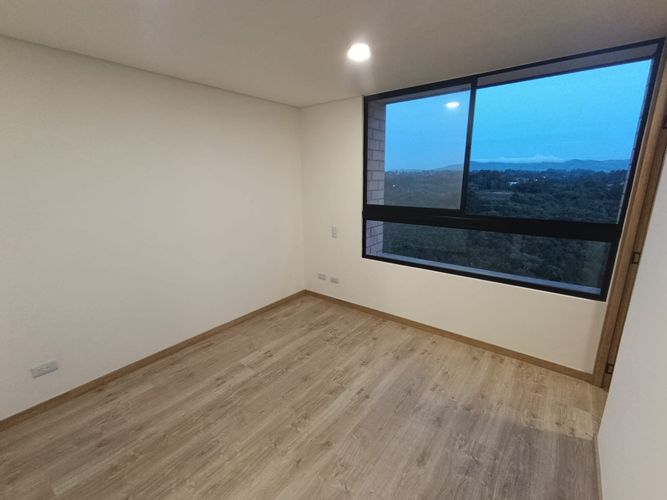 Apartamento de 2 alcobas en venta en San Antonio De Pereira, Rionegro, 75 m² · foto 3 de 8