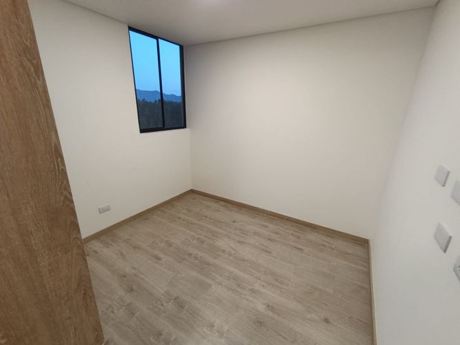 Apartamento de 2 alcobas en venta en San Antonio De Pereira, Rionegro, 75 m² · foto 6 de 8