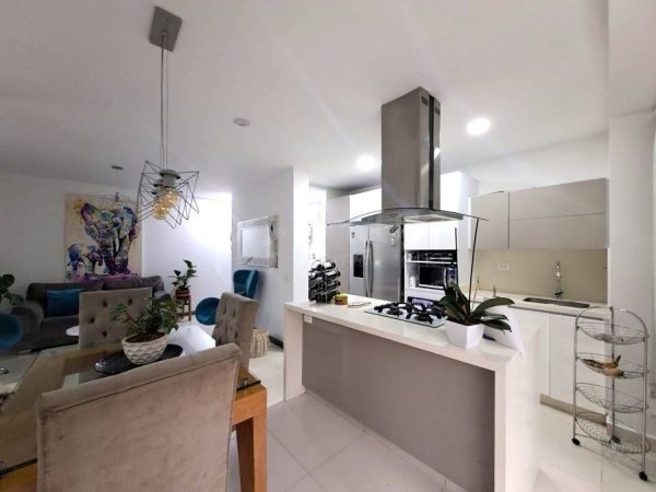 Apartamento en venta en Suramerica, Itagüí · foto 3 de 24