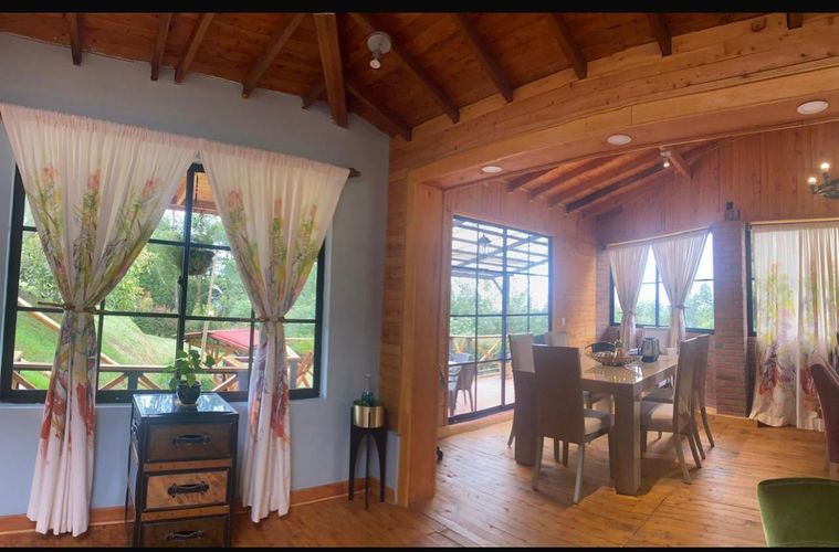 Casa de 6 alcobas en venta en Guarne, 275 m² · foto 4 de 19