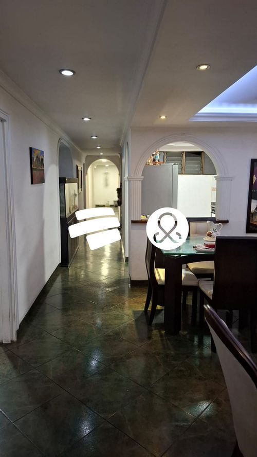 Casa de 5 alcobas en venta en Cristo Rey, Medellín, 146 m² · foto 5 de 6