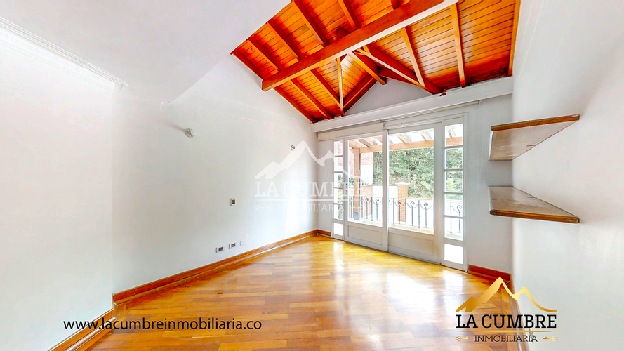 Casa de 4 alcobas en venta en Cola Del Zorro, Medellín, 315 m² · foto 13 de 16