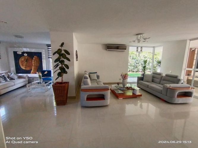 Casa de 5 alcobas en venta en Pance, Cali, 480 m² · foto 2 de 24