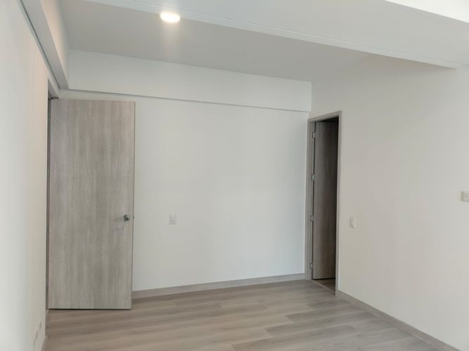 Apartamento de 4 alcobas en venta en El Poblado, Medellín, 116 m² · foto 11 de 18
