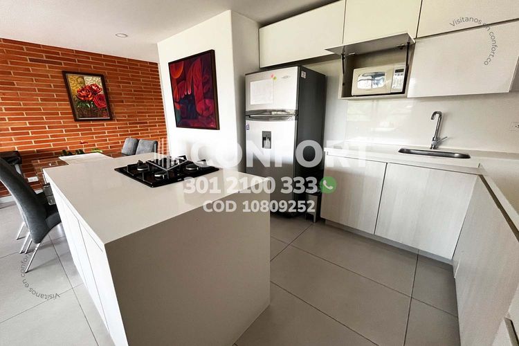 Apartamento de 3 alcobas en arriendo en Cumbres, Envigado, 102 m² · foto 4 de 23