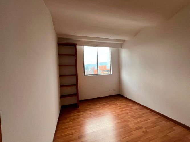 Apartamento de 3 alcobas en arriendo en El Poblado, Medellín, 100 m² · foto 8 de 12