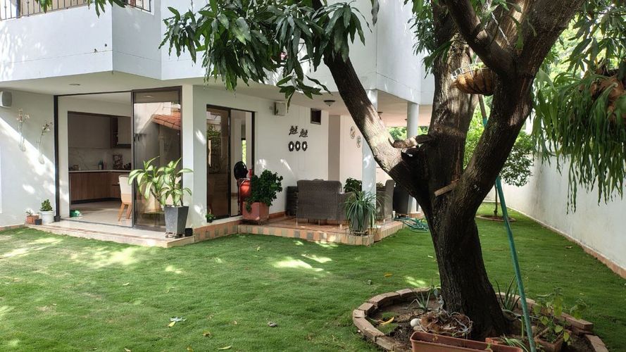 Casa de 5 alcobas en venta en Ub. La Floresta, Los Patios, 170 m² · foto 5 de 24