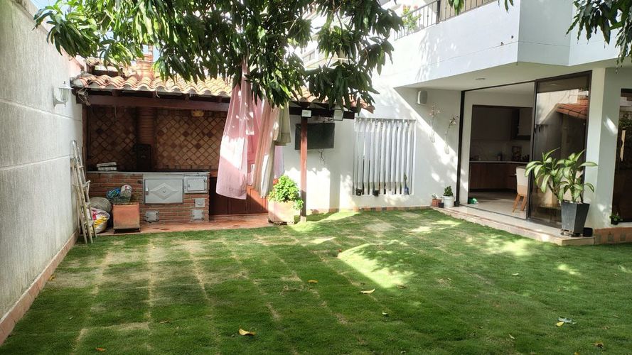 Casa de 5 alcobas en venta en Ub. La Floresta, Los Patios, 170 m² · foto 6 de 24