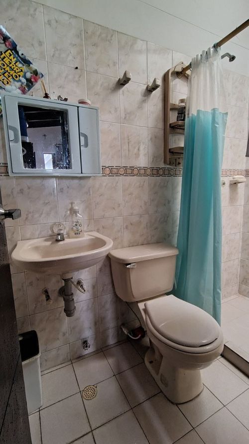 Casa de 5 alcobas en venta en Ub. La Floresta, Los Patios, 170 m² · foto 16 de 24