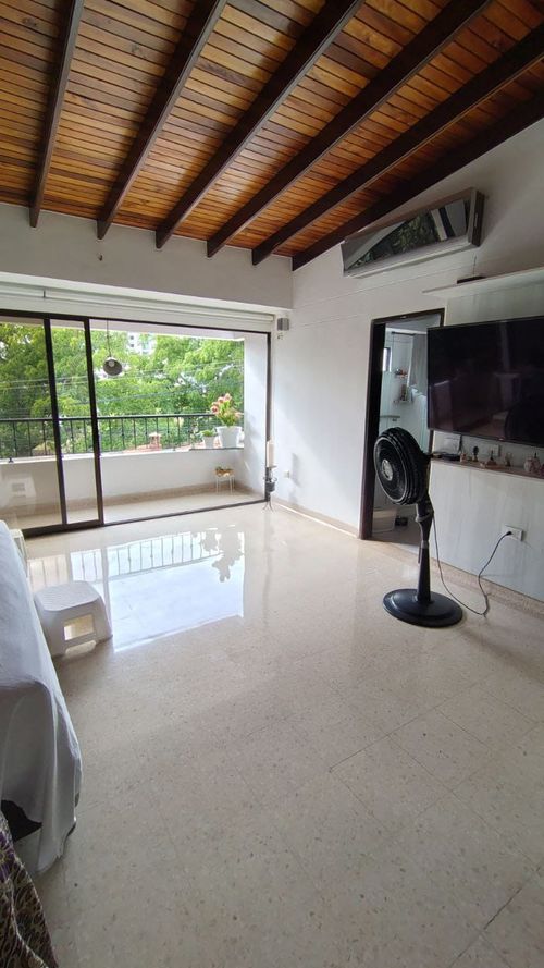 Casa de 5 alcobas en venta en Ub. La Floresta, Los Patios, 170 m² · foto 20 de 24