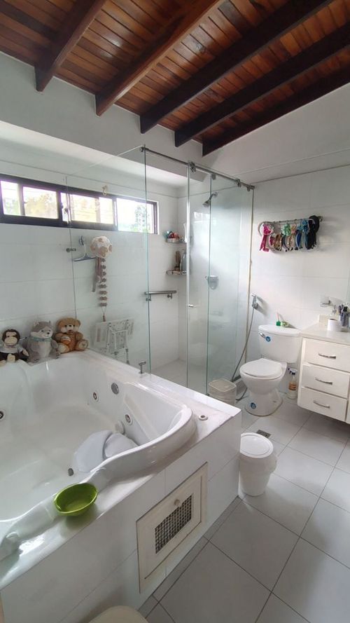 Casa de 5 alcobas en venta en Ub. La Floresta, Los Patios, 170 m² · foto 22 de 24
