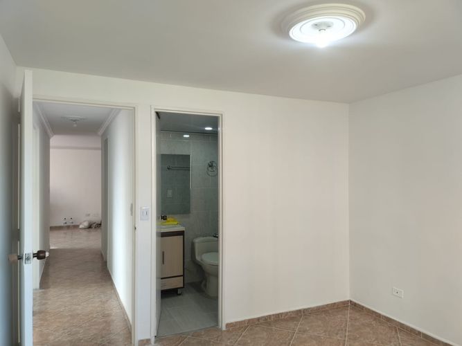 Apartamento de 4 alcobas en arriendo en Otraparte, Envigado, 140 m² · foto 14 de 17
