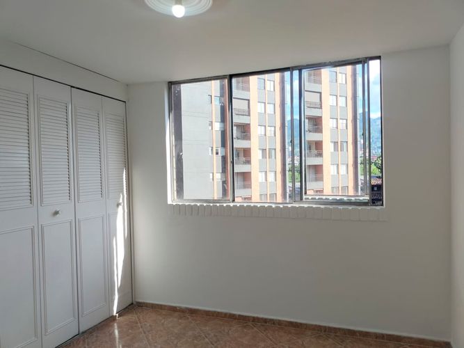 Apartamento de 4 alcobas en arriendo en Otraparte, Envigado, 140 m² · foto 9 de 17