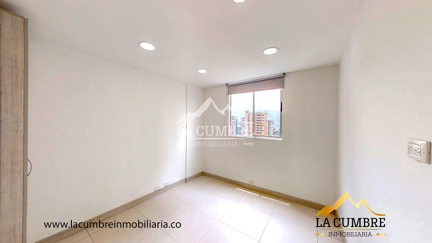 Apartamento de 3 alcobas en venta en El Poblado, Medellín, 105 m² · foto 7 de 14