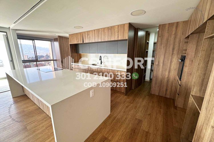 Apartamento de 3 alcobas en arriendo en La Calera, Medellín, 200 m² · foto 2 de 24