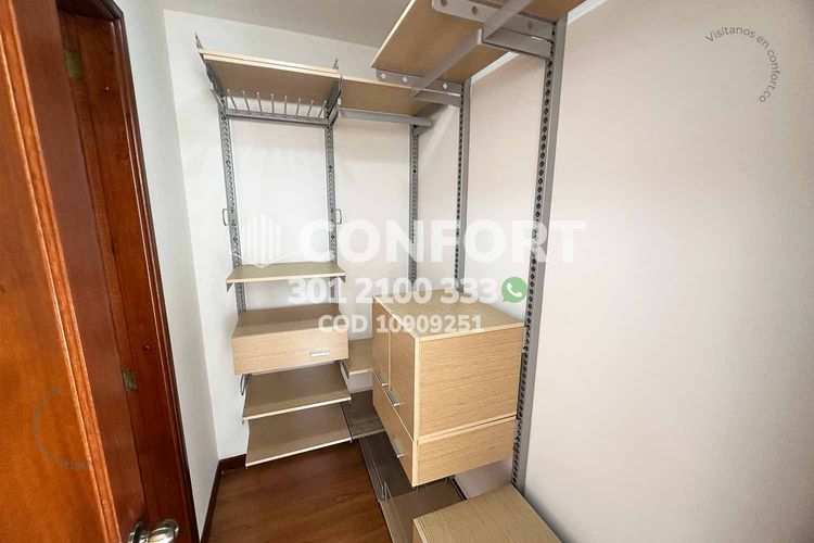Apartamento de 3 alcobas en arriendo en La Calera, Medellín, 200 m² · foto 21 de 24