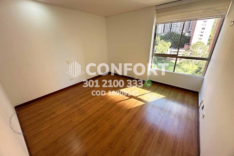 Apartamento de 3 alcobas en arriendo en La Calera, Medellín, 200 m² · foto 23 de 24