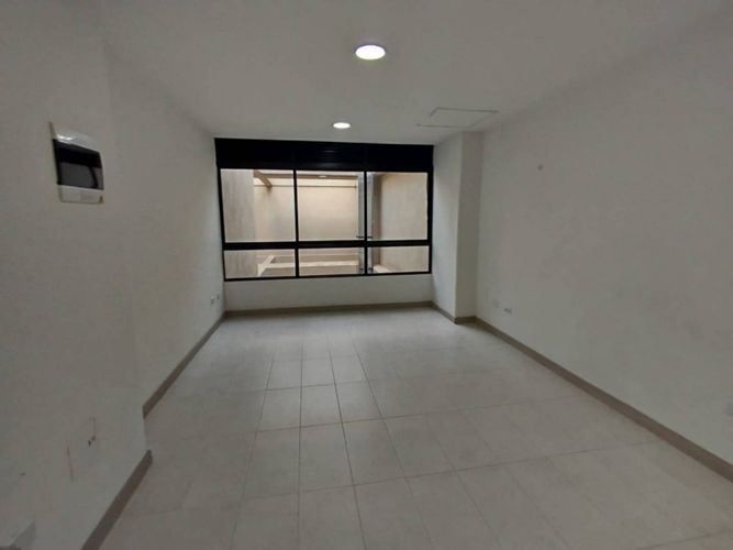 Oficina en arriendo en Laureles, Medellín, 32 m² · foto 2 de 7