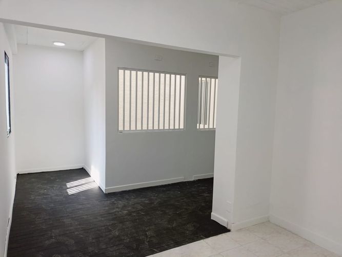 Oficina en arriendo en Belén, Medellín, 360 m² · foto 8 de 20