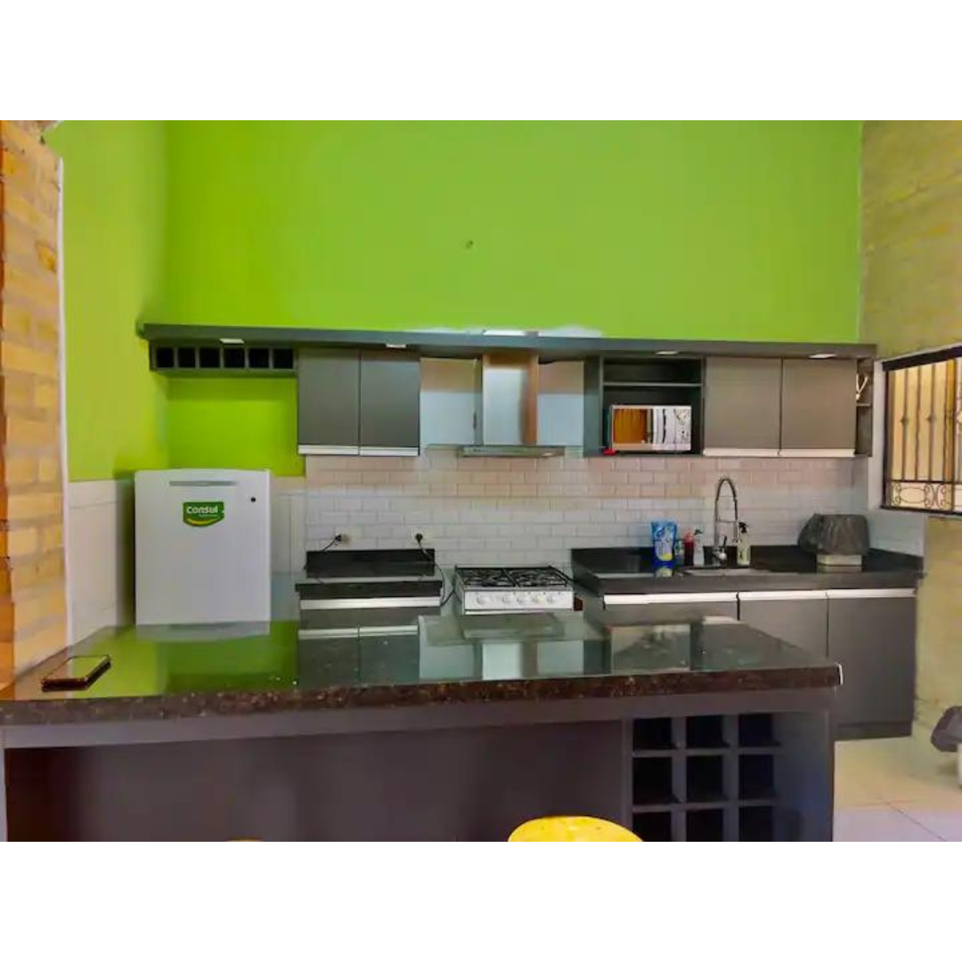 VENTA HERMOSA CASA EN MARIANO ROQUE ALONSO! Barrio San Jorge! — foto 3
