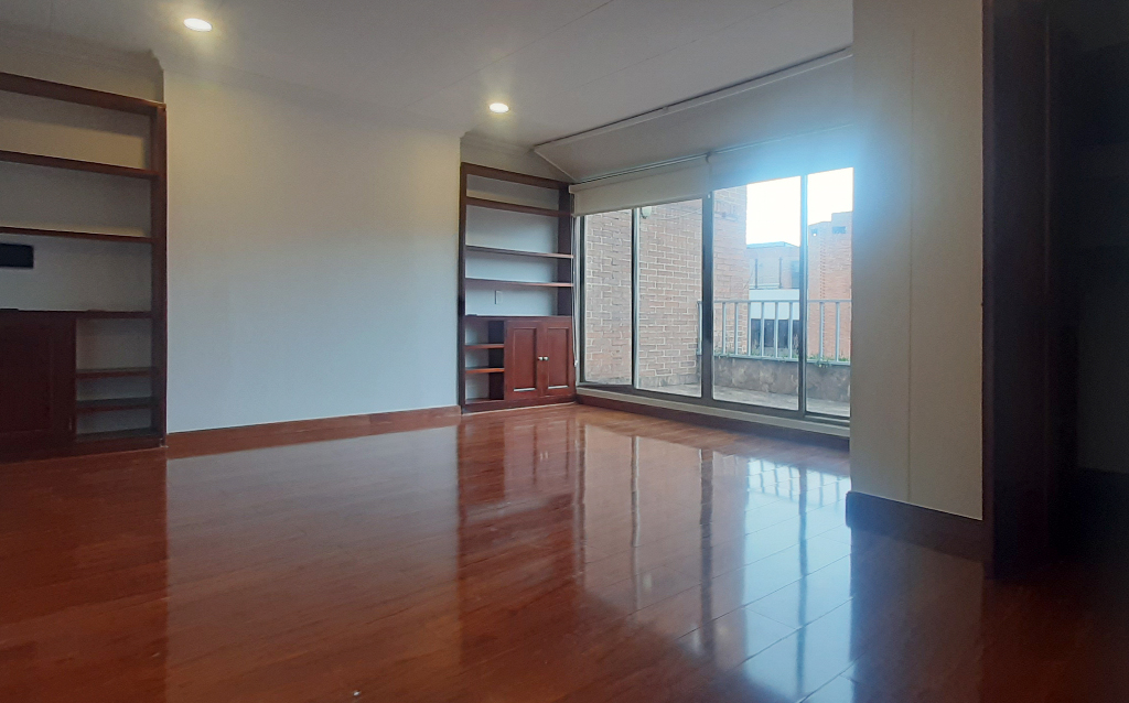 Apartamento en venta en Rincon Del Chico, Bogotá · foto 3 de 18