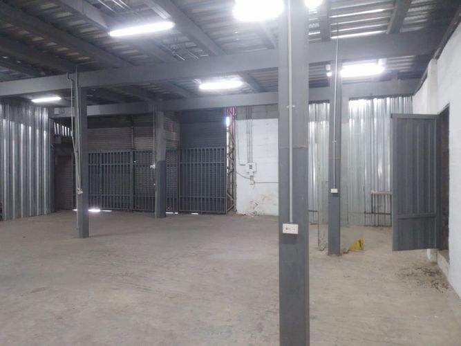 Bodega en arriendo en Bomboná No. 1, Medellín, 230 m² · foto 2 de 11