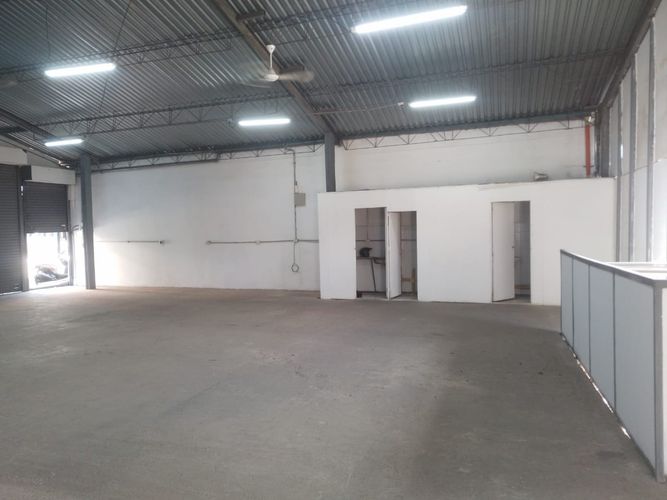 Bodega en arriendo en La Candelaria, Medellín, 23 m² · foto 8 de 11