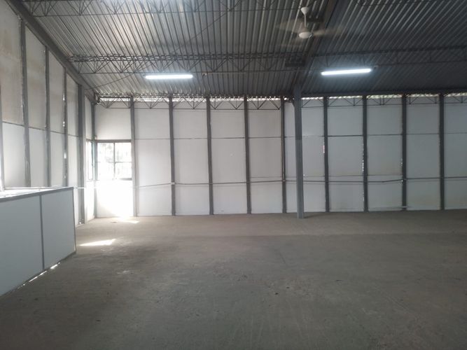 Bodega en arriendo en La Candelaria, Medellín, 23 m² · foto 4 de 11