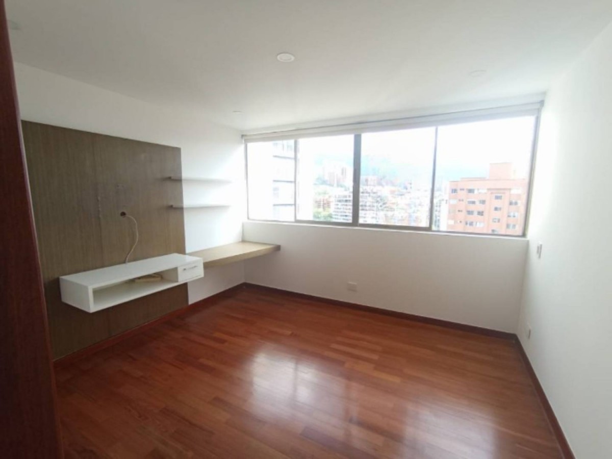 Apartamento en arriendo en La Tomatera, Medellín · foto 14 de 24